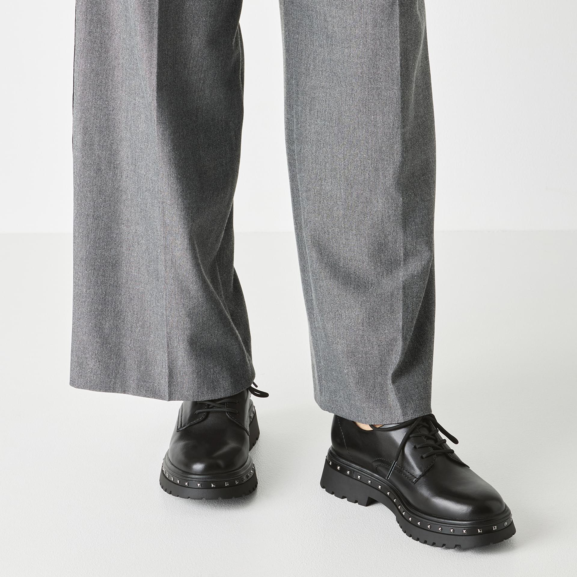 Tamaris Tris Lacets 1-23748-45 in Black
