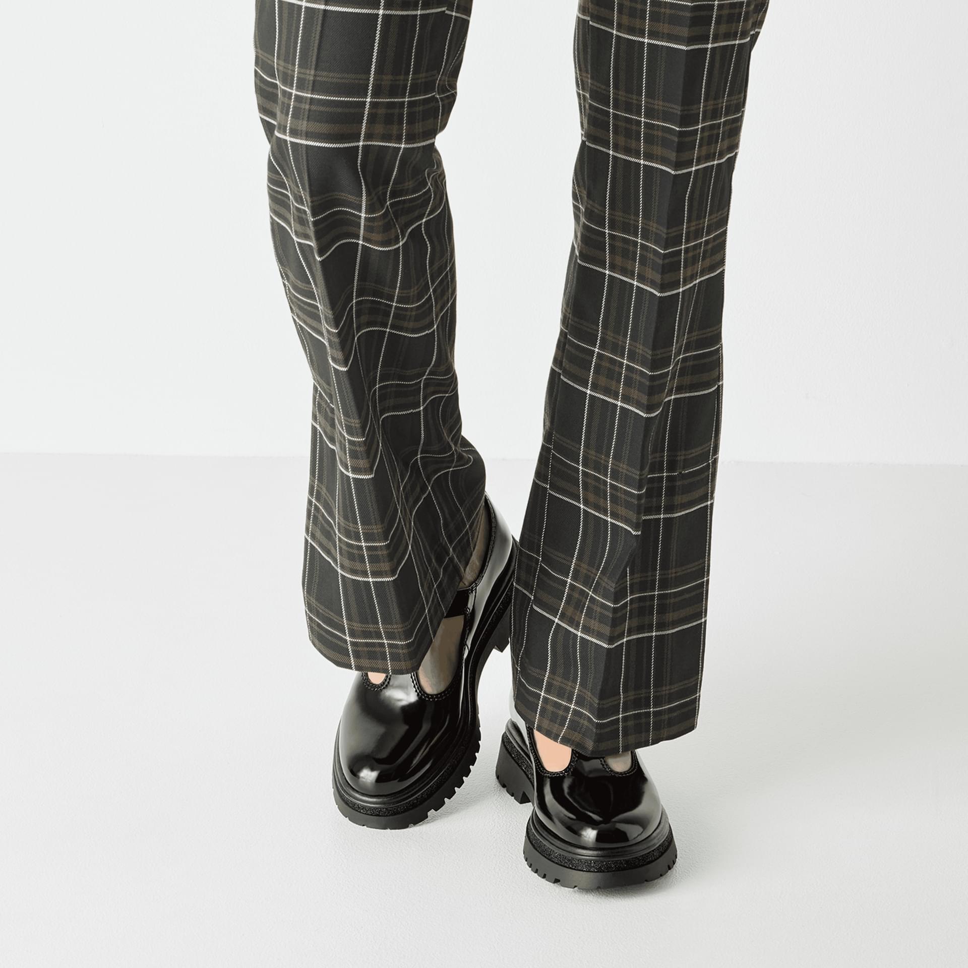 Tamaris Tris Mules 1-24324-45 in Black