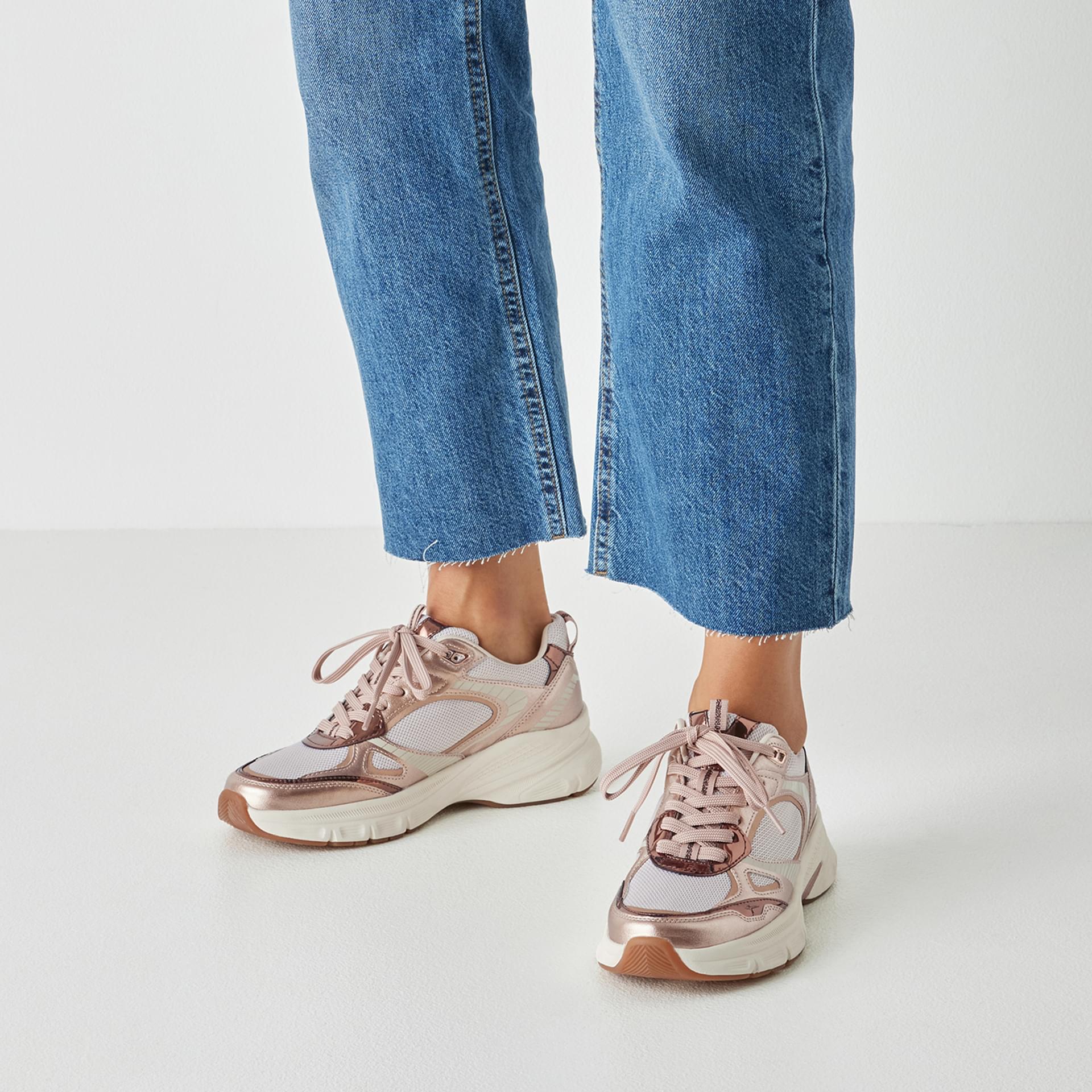 Tamaris Zera Sneakers 1-23759-45 in Rose Comb