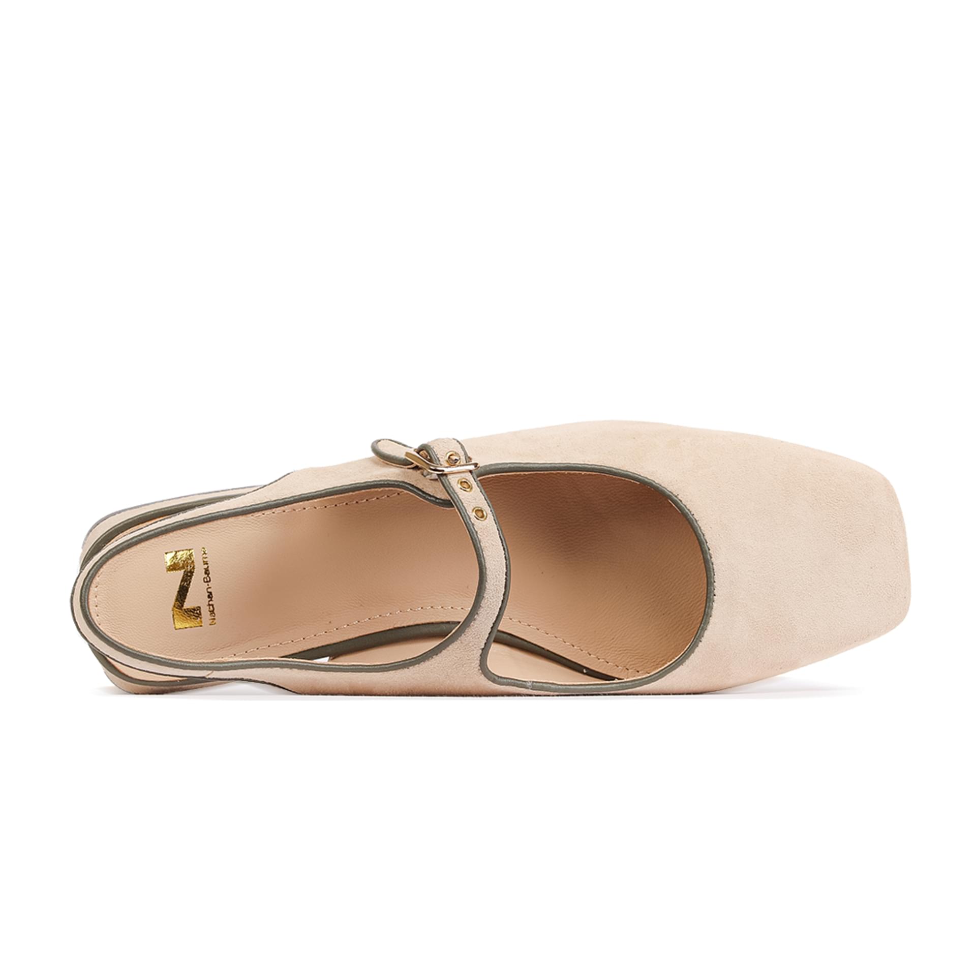 Nathan Baume N09  261-N09 in 