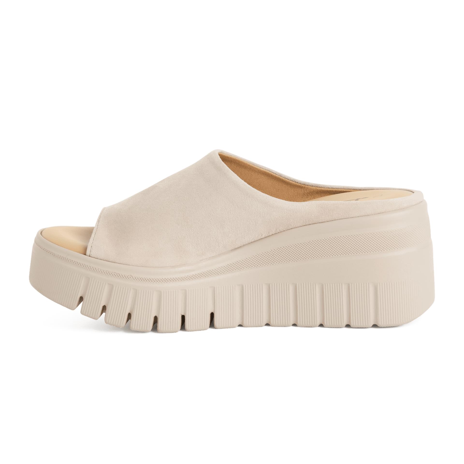 Tamaris Cobe Loafers 1-27206-46 in Taupe Suede