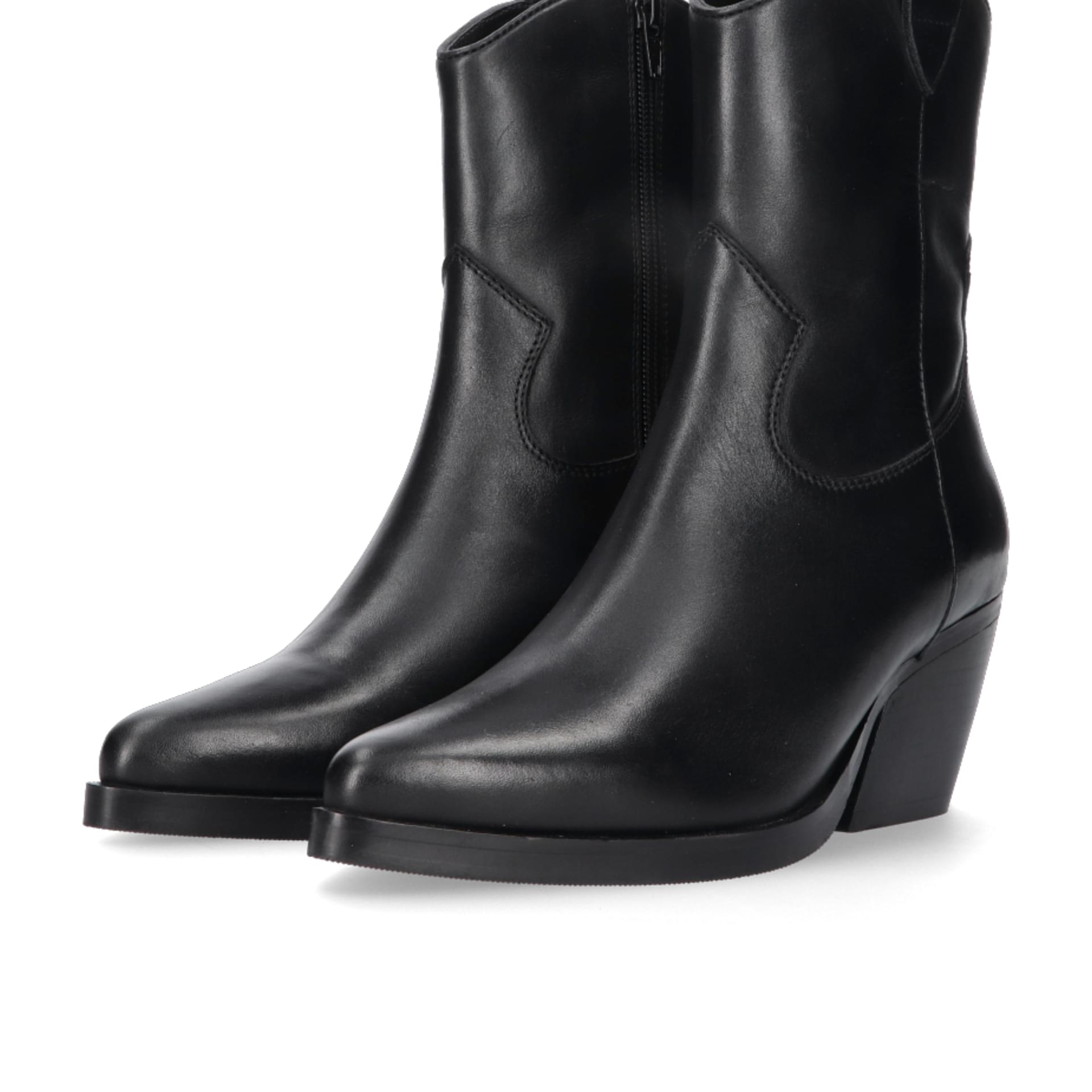 Tango Mavis Boots MAVIS_502 in Black